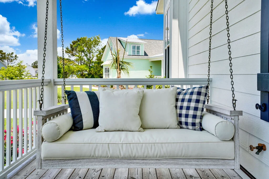 Porch swing